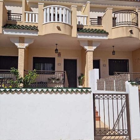 Agradable Adosado Con Piscina Villa Ciudad Quesada Luaran gambar
