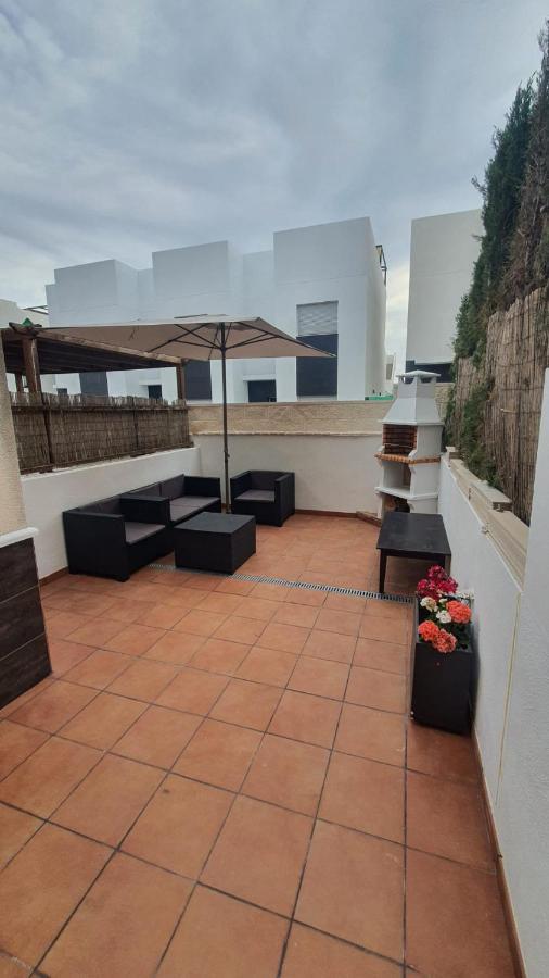 Agradable Adosado Con Piscina Villa Ciudad Quesada Luaran gambar